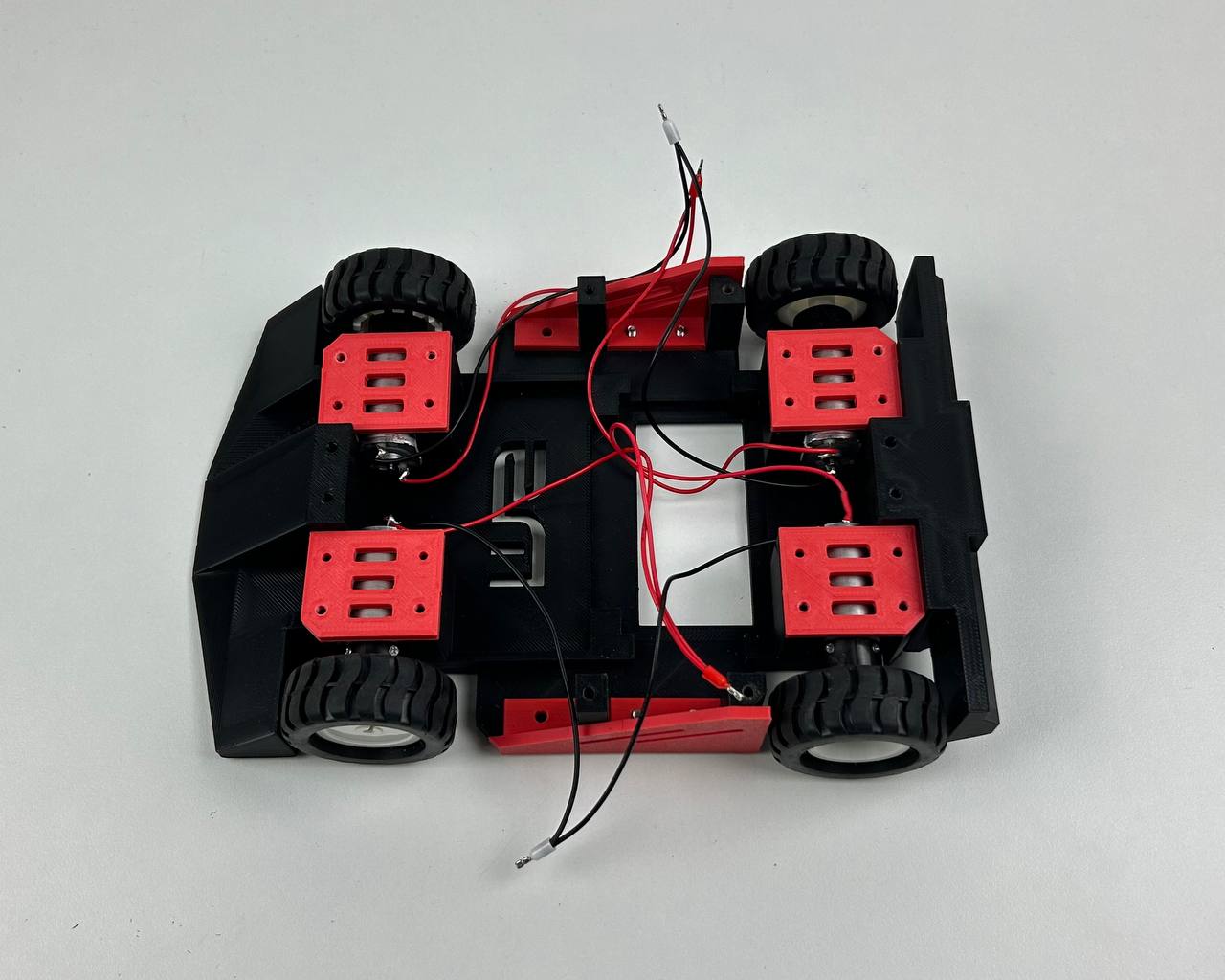 4 Wheel Robot Battle with SUMO:BIT