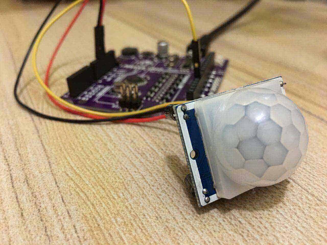 Build an Arduino PIR Motion-Activated Camera System | Arduino | Maker Pro