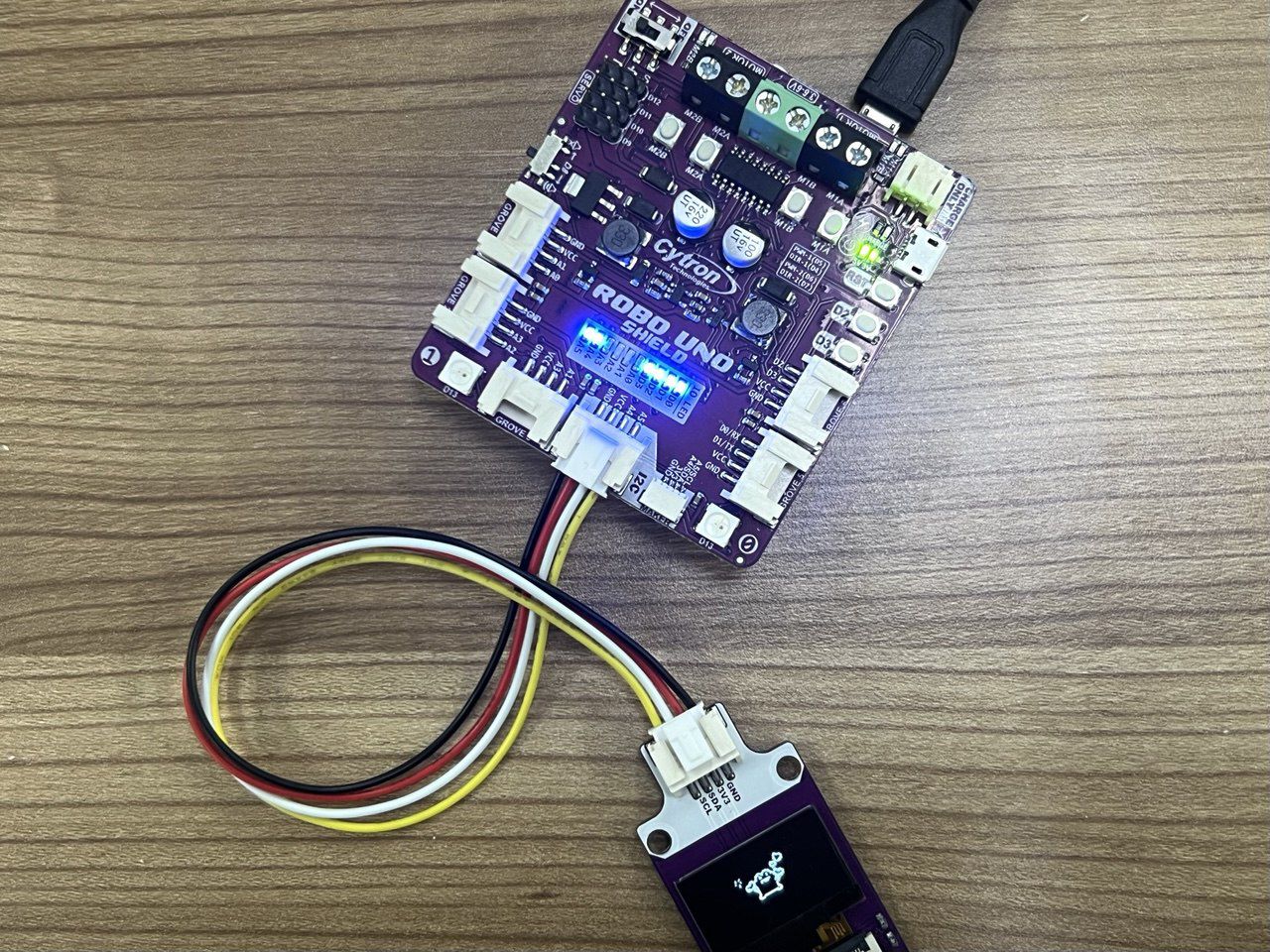 Display Animation on OLED with Maker UNO and Robo UNO Shield image.