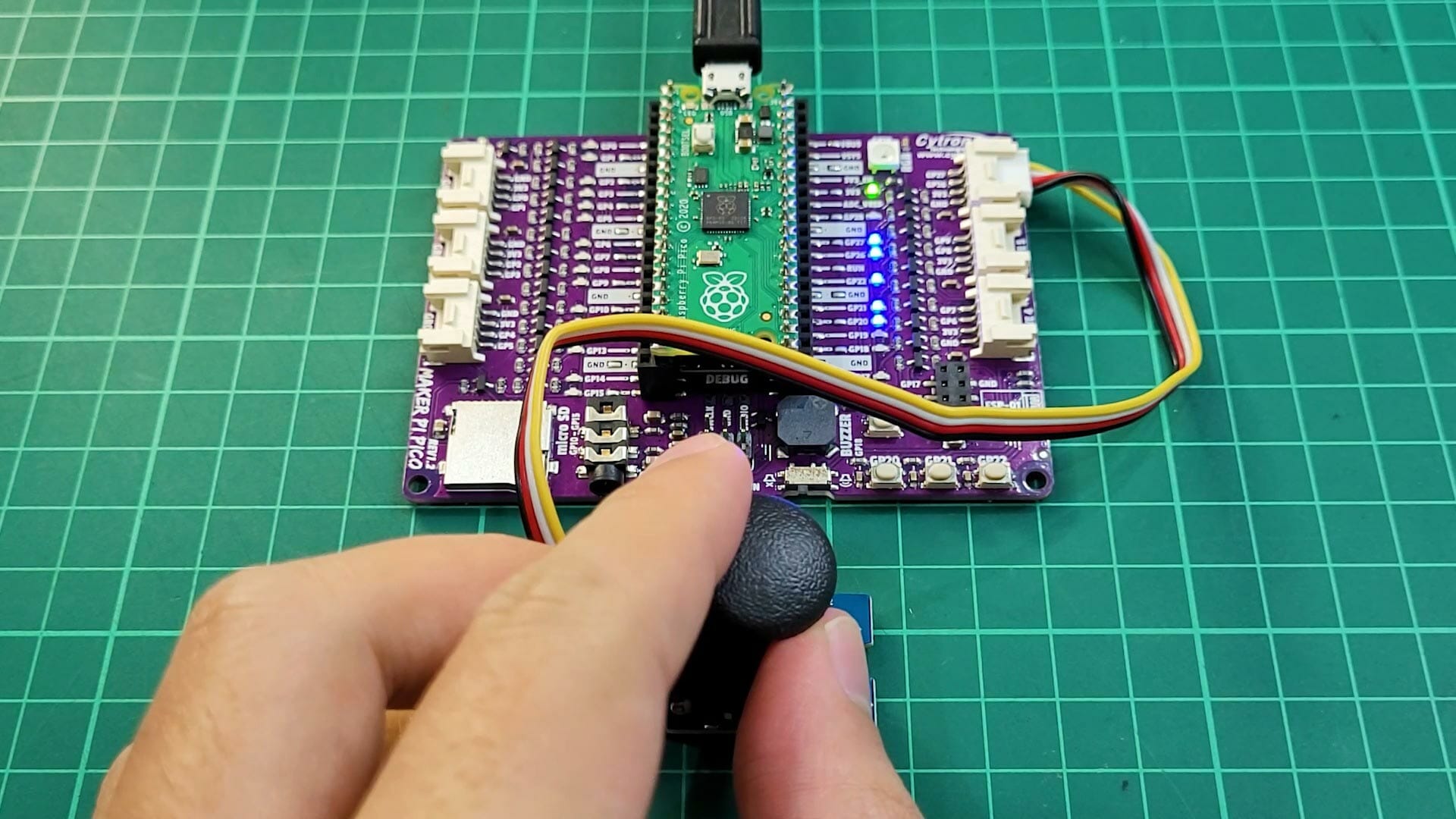 DIY USB Keyboard Mouse Using Maker Pi Pico
