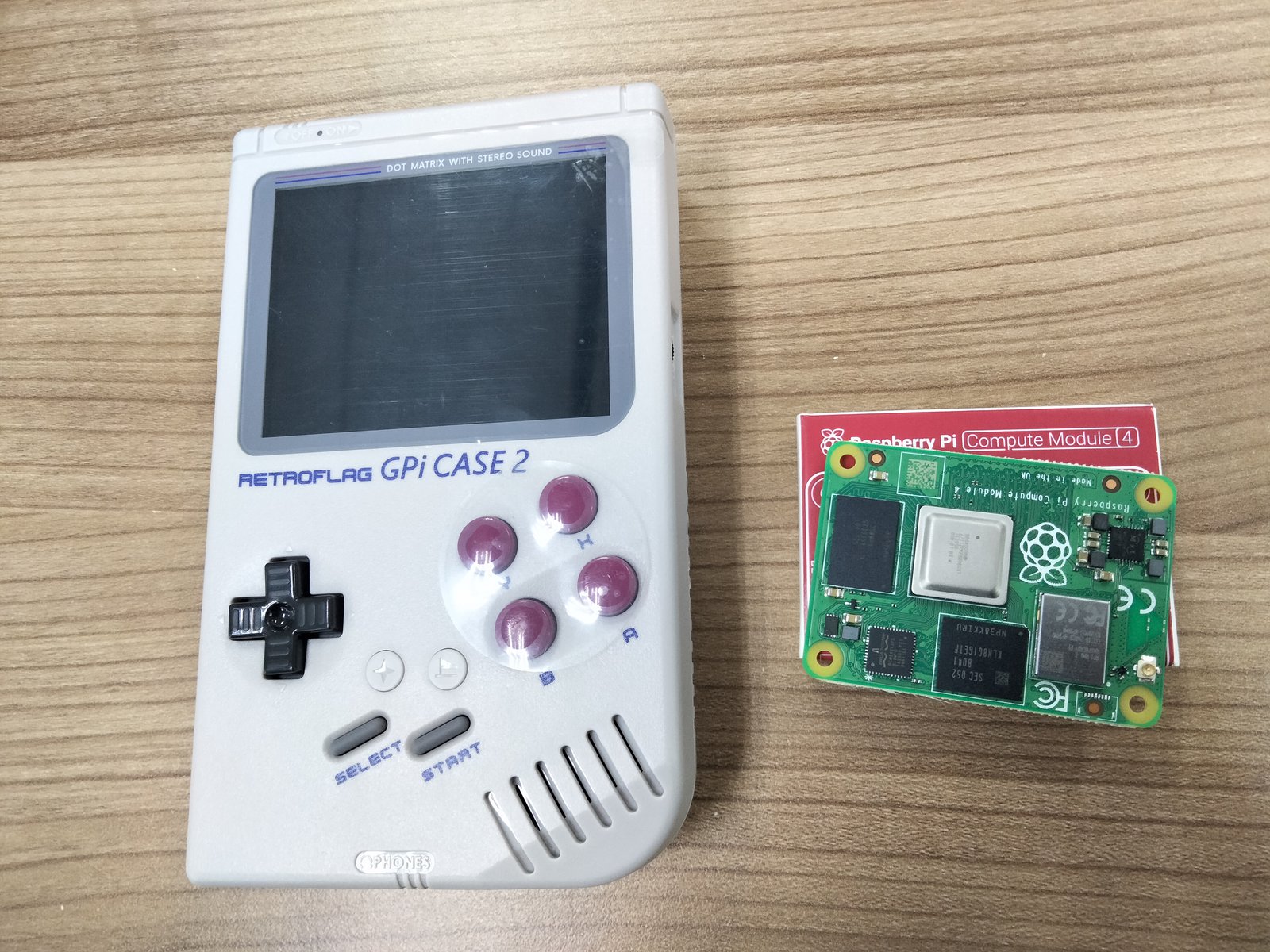 GBAtemp on X: The new #retroflag GPi Case 2. Powered by the #raspberrypi 4  compute module. Built-in 4000mAh battery, 640x480 LCD and optional dock for  #retrogaming on your big screen! First look
