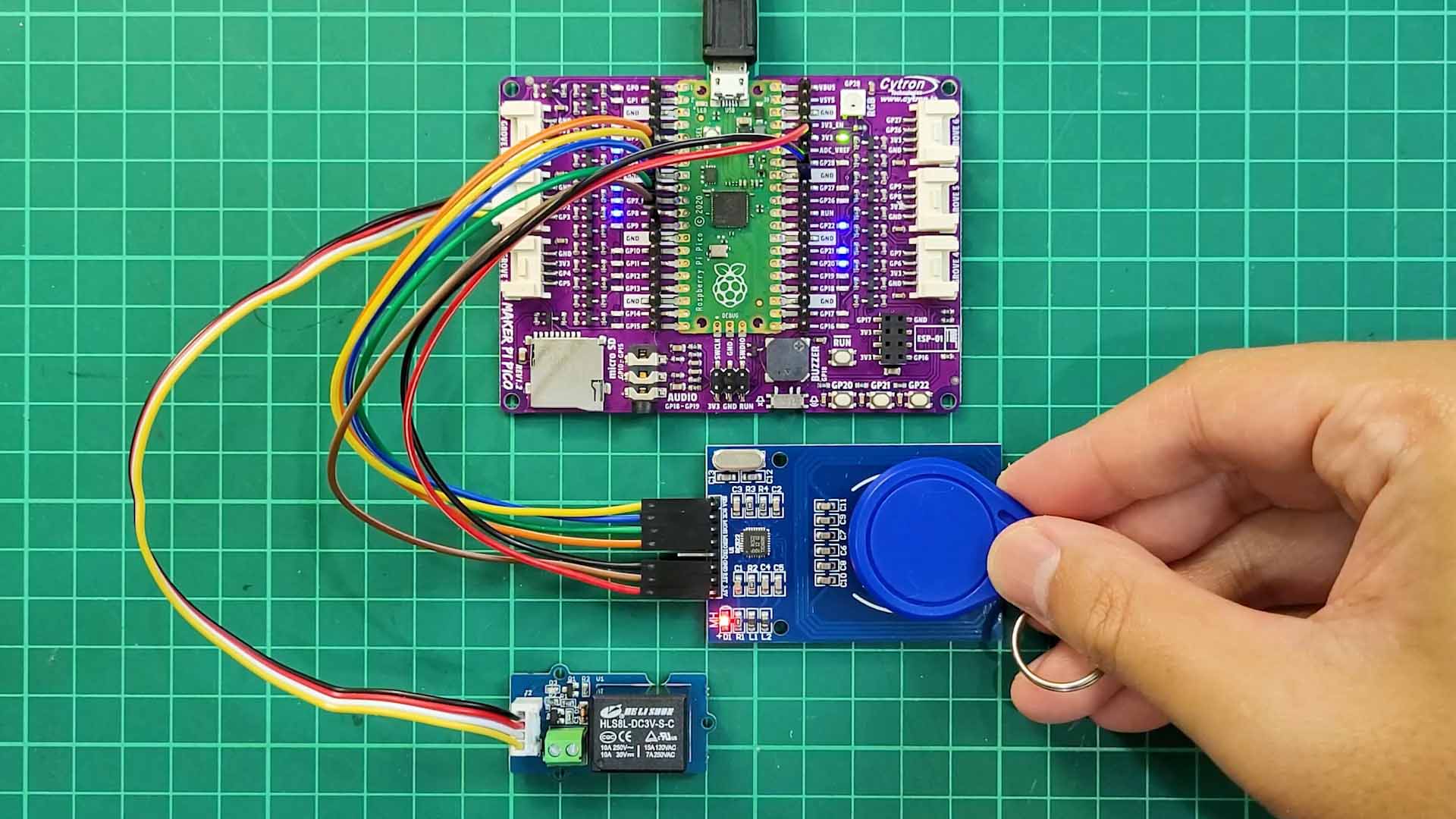 Interface RFid RC522 Reader using Maker Pi Pico and CircuitPython