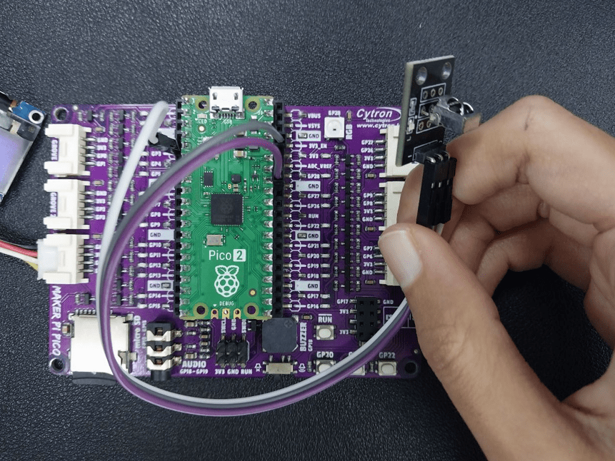 IR Remote Control Calculator Using Raspberry Pi Pico 2
