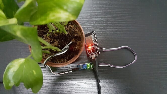 Water Notification for Plants using Blynk and Moisture Sensor on ESP32.